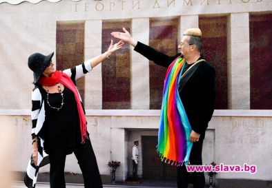 Лорд Минчев наметна гей знамето в памет на Парцалев и Емил Димитров 