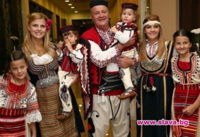 Шарлопов вдигна сватба за чудо и приказ на дъщеря си в Сандански 