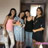 Мариана Попова сияе от щастие с бебето и приятелки