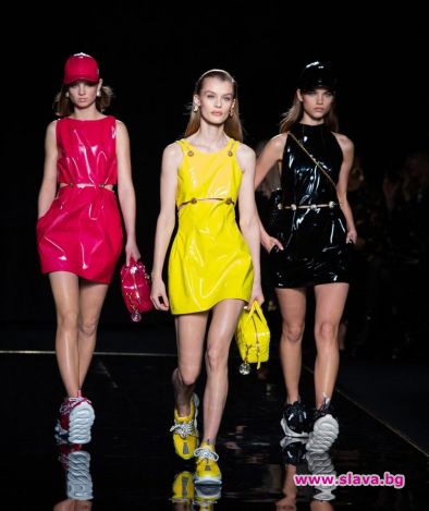 Versace pre-fall 2019: Цветовете сигурно са полудели