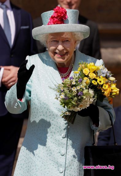 Кралицата отбеляза рождения си ден на Великденската служба