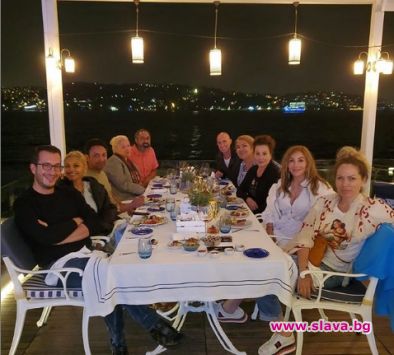 Марта Вачкова на почивка с Дарина Павлова в Турция
