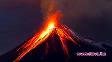 Българинът, заснел изригващия вулкан: Бях на около 150 метра от кратера (ВИДЕО)