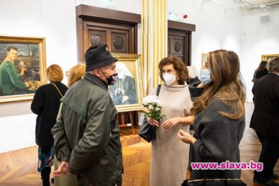 Сани Жекова откри изложба на прадядо си 