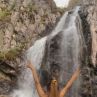Родна певица се съблече гола на Боянския водопад