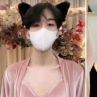 Мъже, облечени в нощници: Китай цензурира жените, които моделират бельо в живо предаване за пазарува