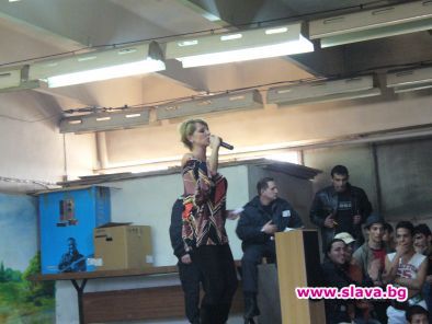Джина Стоева с концерт в Софийския затвор по случай 3 март