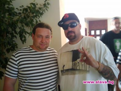 B-real пристигна в България