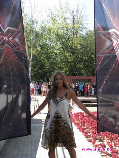 Алекс Раева се явява на кастинга в X Factor