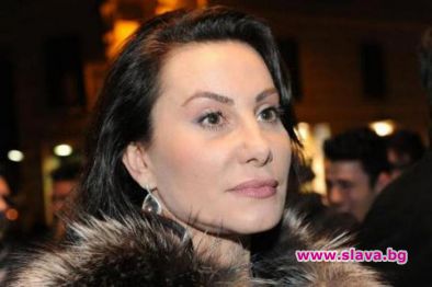  Дарина продаде хотел България на СИК
