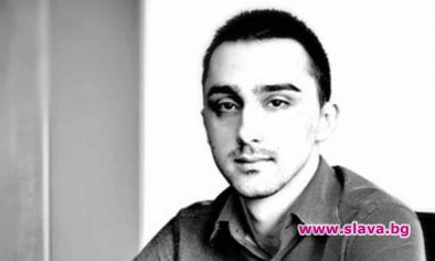 Батков Младши с бутик за луксозни кожи