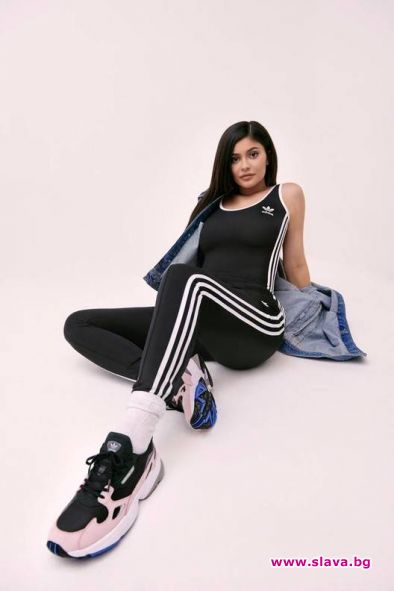 Кайли Дженър стана част от семейството на Adidas 
