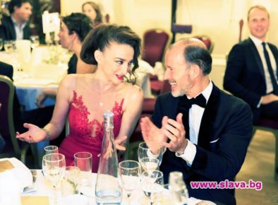 Принц Кирил и Деси Тенекеджиева посрещат елита на благотворителен бал в Лондон