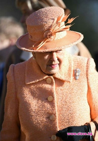 Кралицата заложи на цвета на 2019 