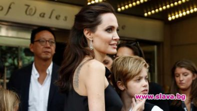 Трансформация с мъжки хормони за дъщерята на Джоли и Пит 