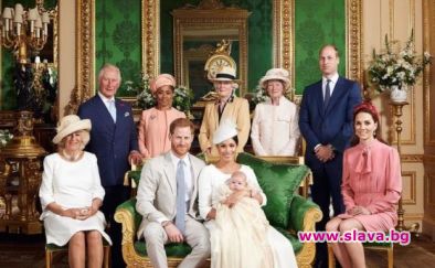 Елизабет II свиква семейна среща заради Хари и Меган