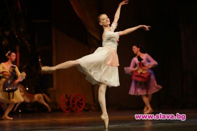 Прима балерината Марта Петкова – лице на модна колекция
