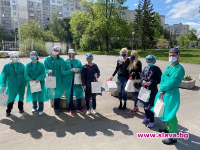 Ива Екимова и Дони Чачова в подкрепа на медиците