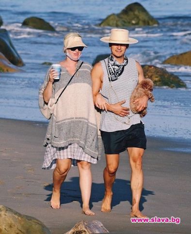  Кейти Пери и Орландо Блум на крайбржна разходка