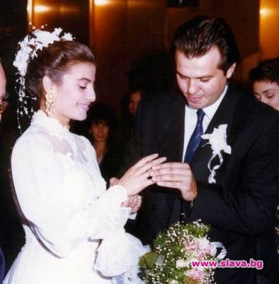 Мадам Мулти отбеляза 30 години от сватбата си