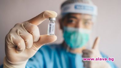 'Що ни не лепнете и стикери за ваксинация на челата, хем депутат ще ги печата, както евродепутатска
