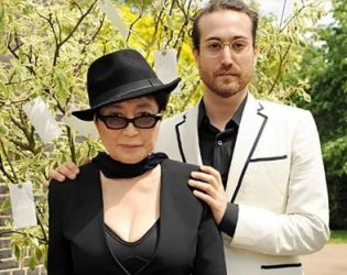 Йоко Оно прие имение за $30М от сина си
