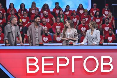 Джизъса, Н.Карабойчева, Алисия и В.Терзийска влизат в последна епична битка в Аз обичам България