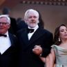 С БГ връзка почва филмът за Асандж $6B man, ударил и Mastercard