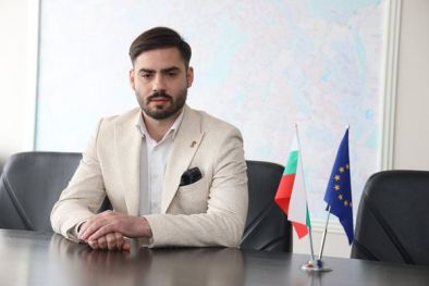 Връщаме си 100 завзети апартамента и централата на ДПС: Областният управител на София-град