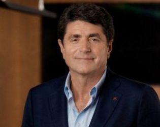 Сътресения в Нова, Драган сдава властта в групата