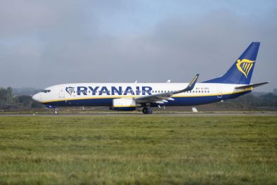 Самолет на Ryanair удари бариера при кацане след силна турбуленция