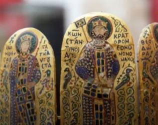 Селянин намери 1000-г. императорска византийска корона