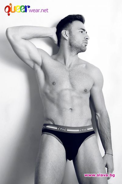 slava.bg : QueerWear.Net съблече Атанас Месечков за фамозно бельо slava.bg : QueerWear.Net съблече Атанас Месечков за фамозно бельо