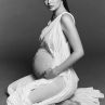 Джиджи Хадид с бременна фотосесия
