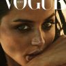 Ана де Армас се появи на корицата на Vogue