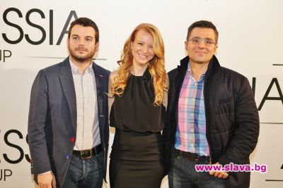 slava.bg : Иван и Андрей със собственичката на марката Мая Антова slava.bg : Иван и Андрей със собственичката на марката Мая Антова