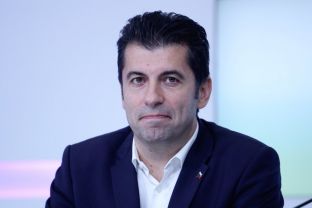 Кирил Петков